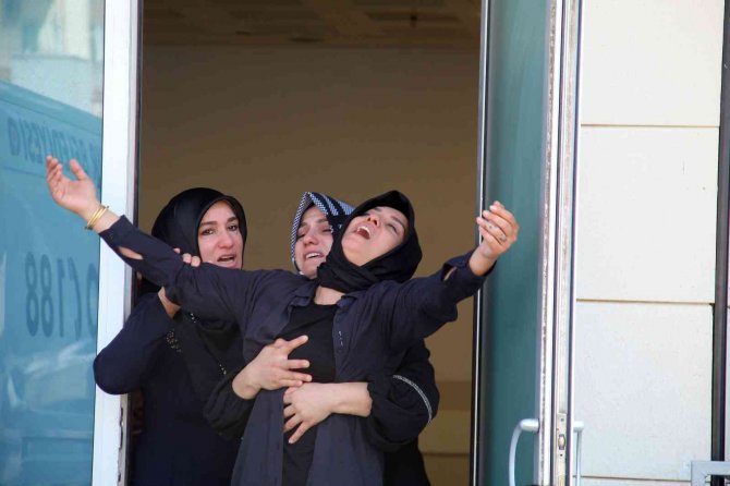 Genç Motosiklet Sürücüsünün Hayatını Kaybettiği Kaza Anı Kamerada