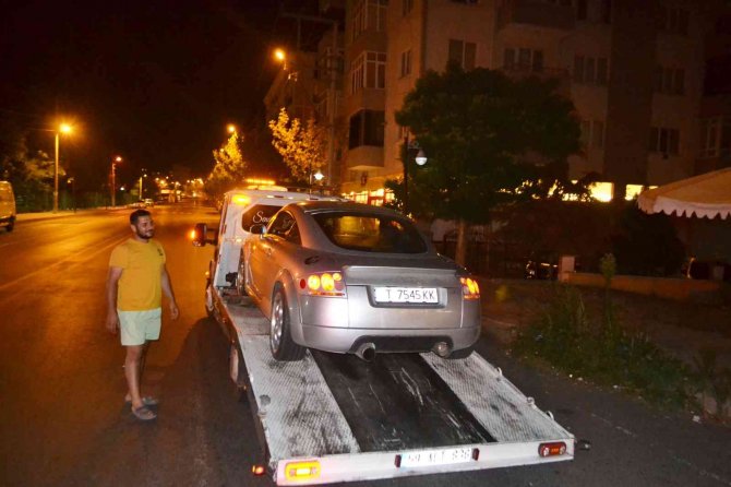 Abart Egzozlu Araçla Alkollü Yakalanan Aday Sürücü: “Polis Arkadaşlar İyi Karşıladı, Teşekkür Ederim”