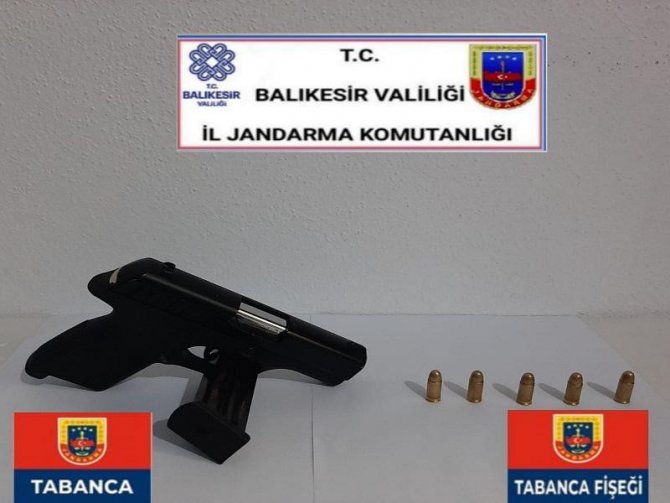 Balıkesir’de Jandarmadan Asayiş Ve Uyuşturucu Operasyonu