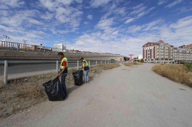 Bayburt Belediyesinin Çevre Çalışmaları Hızla Devam Ediyor