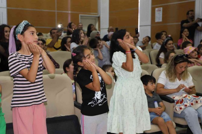 Belediyeden Çocuklar İçin Tiyatro Etkinliği