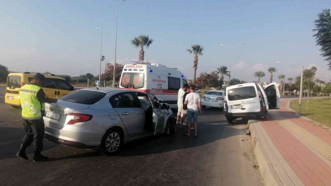 Antalya’ya Tatile Gelen Kuzenler, Dönüş Yolunda Birbirlerine Çarptı