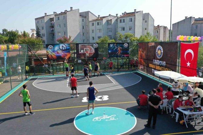 Çayırova’da Sokak Basketbolu Turnuvası
