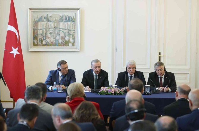 Cumhurbaşkanı Erdoğan: “Türkiye-bosna Hersek Arasında Kimlik Kartı İle Seyahat Yapılabilecek”