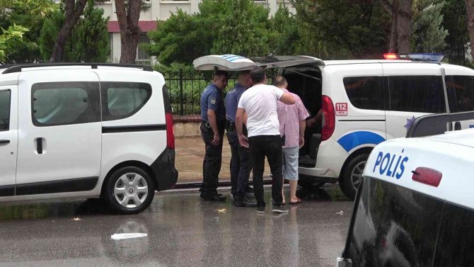 Kıraathanede Kumar Oynarken Yakalandılar