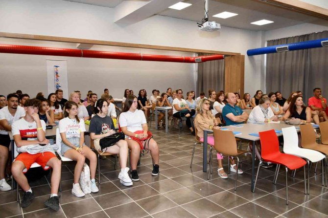 Ege’den Dünyaya Gi̇ri̇şi̇mci̇li̇k Köprüsü