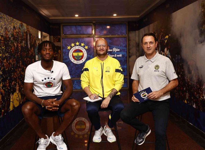 Batshuayi: “Sabırsızlıkla Sahada Takımım İçin Gol Atmayı Bekliyor Ve Birlikte Kupalar Kazanmak İstiyorum”