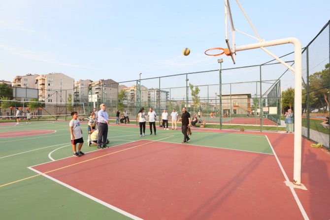 Bir Yılda 11 Bin 103 Kişi Derincesporla Buluştu