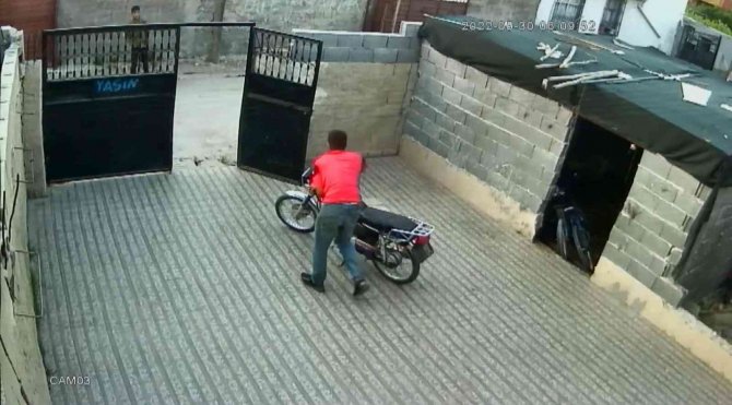 Adana’da 6 Motosiklet Çalan Zanlı Tutuklandı