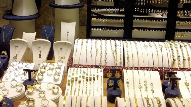 Altın Alacaklara Uzmanından ’Sahte Altın’ Uyarısı