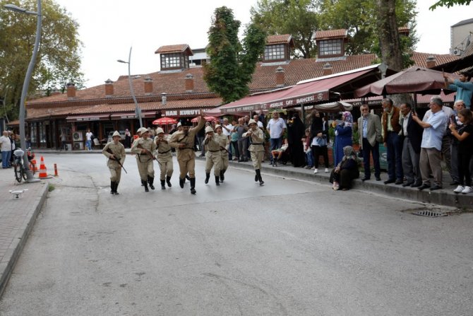 Bursa’da Asırlık Zafer Canlandırıldı, Vatandaşlar Gözyaşlarını Tutamadı