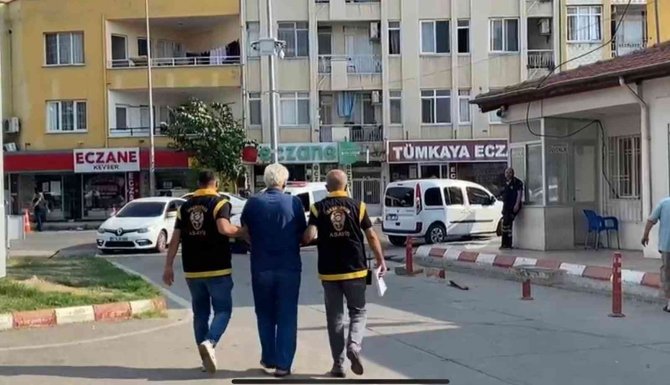 İ̇skenderun’da Sahte İçkiden Yaşanan Ölümler Sonrası Polis Operasyon Başlattı