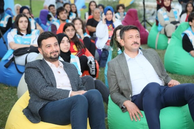 Kağıthane’de ‘Deneyim Okulu’nun Öğrencileri Sertifikalarını Aldı