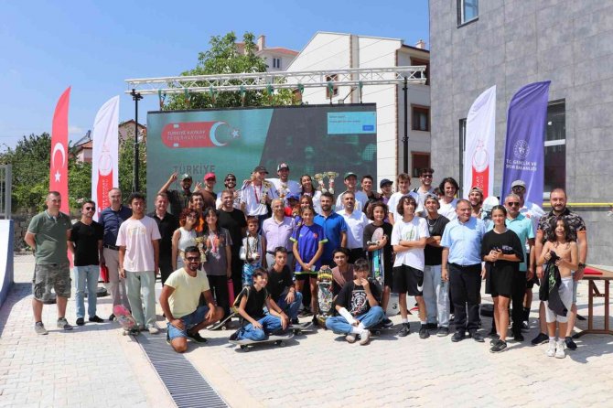 Türkiye Kaykay Şampiyonası 2. Etap Yarışmaları Karaman’da Sona Erdi