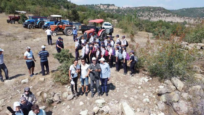 Selendi’de ’Yelimera Doğa Yürüyüşü, Kanyon Ve Gençlik Festivali’ Yapıldı