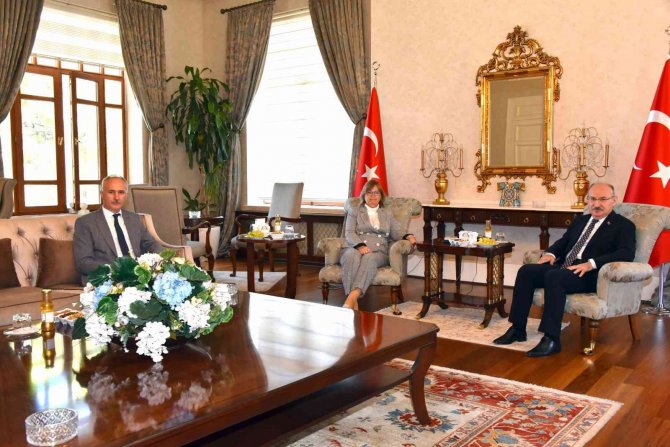 Bakan Yardımcısı Prof. Dr. Petek Aşkar, Vali Karadeniz’i Ziyaret Etti