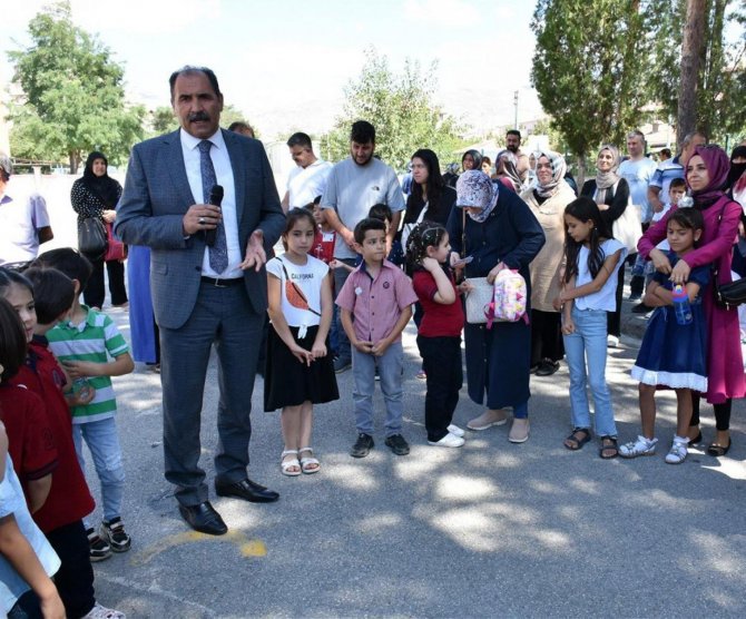 Miniklerde Okula İlk Adım Heyecanı