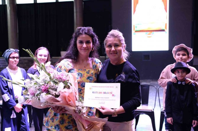 Osmangazi Tiyatro Okulu’nda Prömiyer Coşkusu