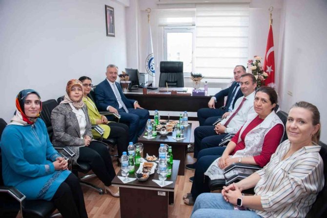 Sağlık Bilimleri Enstitüsünde Görev Değişimi