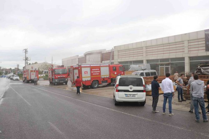 Kereste Fabrikasında Korkutan Yangın