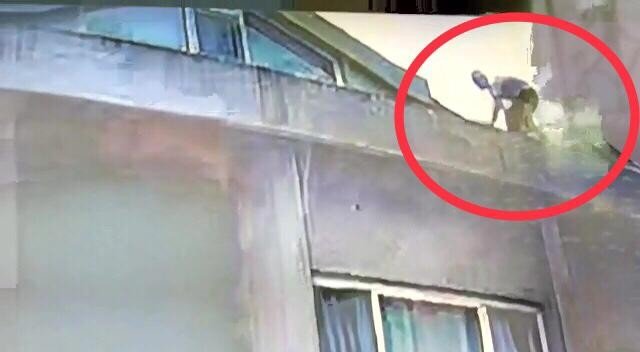 Örümcek Adam Gibi Hırsız