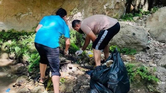 Sporculardan Doğa Gezisi Sonrası 4 Saatlik Temizlik Çalışması