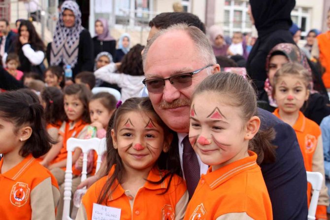 6 Bin Öğrenciye Eğitim Desteği