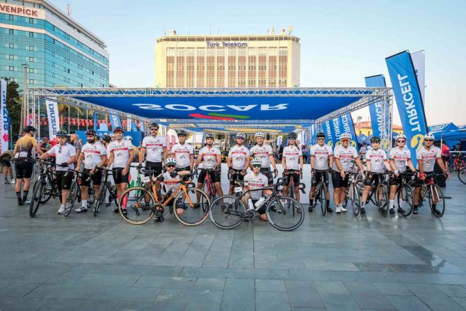 Bisiklet Turnuvasında 2 Bin Amatör Ve Profesyonel Bisikletçi Pedal Çevirdi