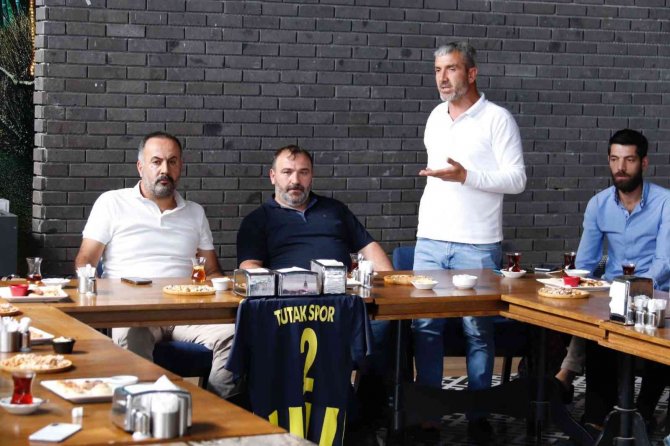 Tutakspor Şampiyonluk Hedefi İle Yola Çıktı
