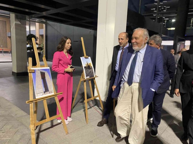 Ümraniye’de Gençler İ̇lber Ortaylı İle Buluştu