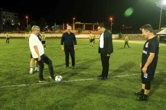 100. Yıl Masterler Futbol Turnuvası, Başkan Çakın’ın Santrası İle Başladı