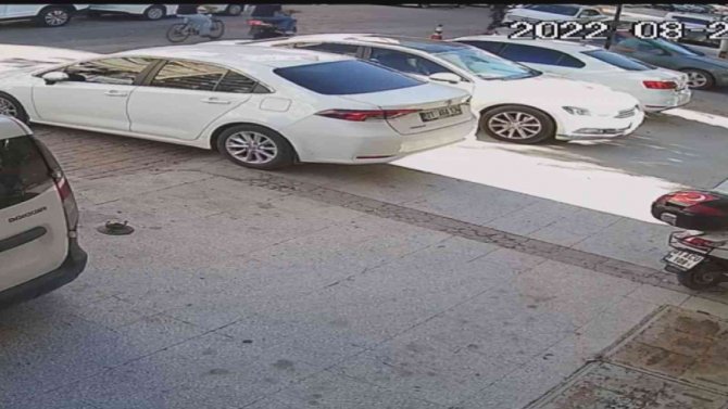 Motosikletli Kapkaç Zanlıları Tutuklandı