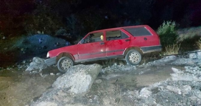 Şarampole Devrilen Otomobilin Sürücüsü Hayatını Kaybetti