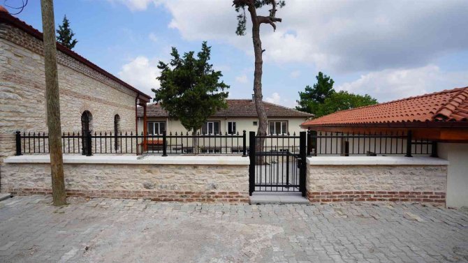 120 Yıllık Cami, Balıkesir Büyükşehir Belediyesi Tarafından Restore Edildi