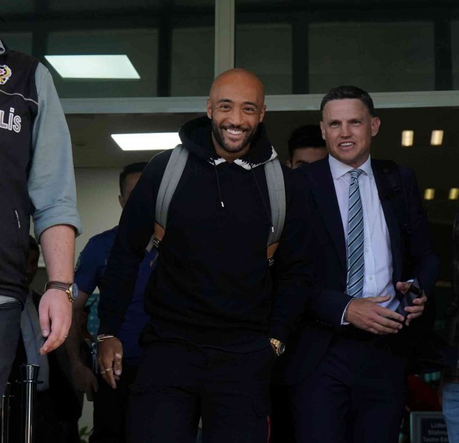 Beşiktaş’ın Yeni Transferi Nathan Redmond, İ̇stanbul’a Geldi