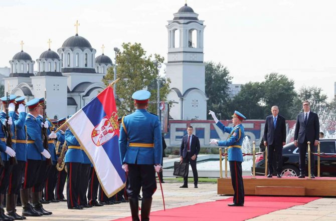 Cumhurbaşkanı Erdoğan, Sırbistan’da Resmi Törenle Karşılandı