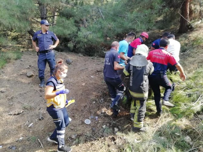 Uçurumdan Yuvarlanan Otomobilde 1’i Ağır 3 Kişi Yaralandı