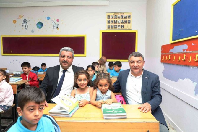 Dilovası’nda 14 Bin Öğrenciye Kırtasiye Desteği Sağlanacak