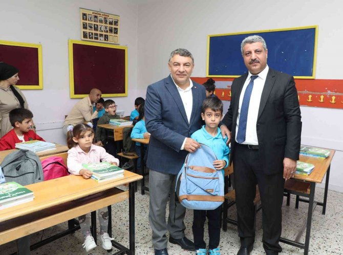 Dilovası’nda 14 Bin Öğrenciye Kırtasiye Desteği Sağlanacak