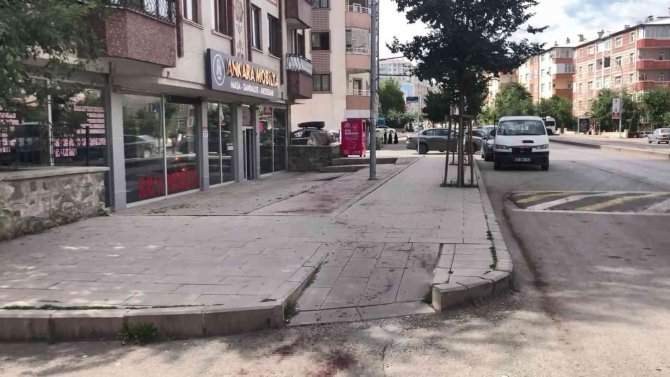 Gece Yarısı Gerçekleşen Kavga Kanlı Bitti