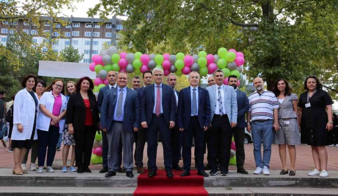 Esogü Hastanesi Personeli Pilav Günü’nde Buluştu