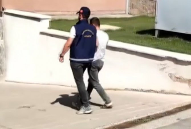 Baz İstasyonundan Güpegündüz 90 Bin Liralık Hırsızlık
