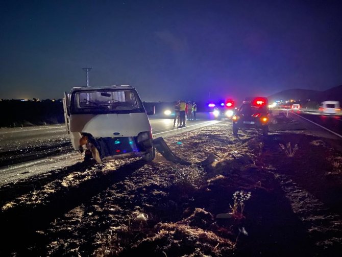 Hatay’da Kamyonet İle Otomobil Çarpıştı: 6 Yaralı