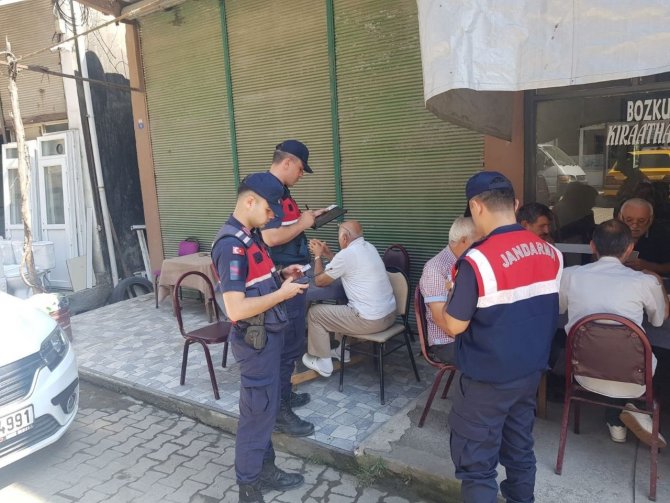Yoklama Kaçağı, Jandarmanın Denetiminde Yakalandı