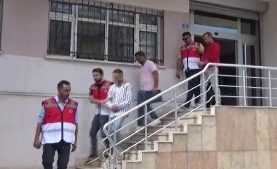 İ̇stanbul’da Kuyumcu Soygununa Karışan Şüphelilerden 2’si Konya’da Yakalandı