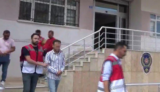 İ̇stanbul’da Kuyumcu Soygununa Karışan Şüphelilerden 2’si Konya’da Yakalandı