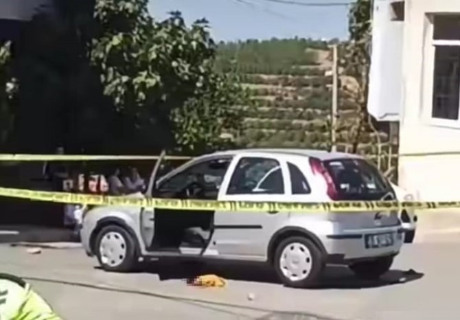 İ̇zmir’de Otomobilin Altında Kalan 3 Yaşındaki Çocuk Hayatını Kaybetti