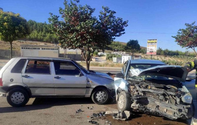 Kilis’te Zincirleme Trafik Kazası; 8 Yaralı