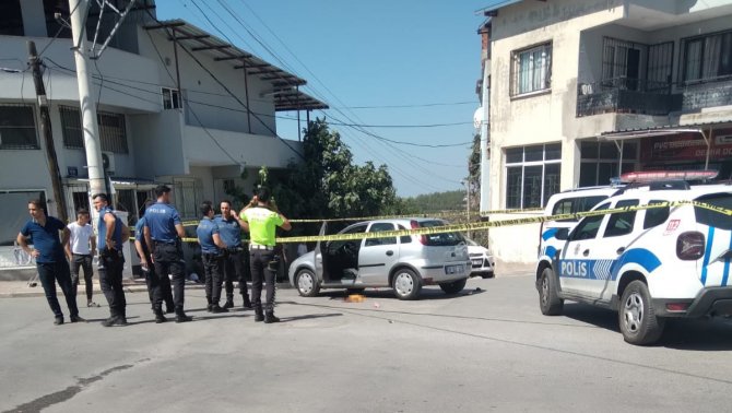 İ̇zmir’de Otomobilin Altında Kalan 3 Yaşındaki Çocuk Hayatını Kaybetti