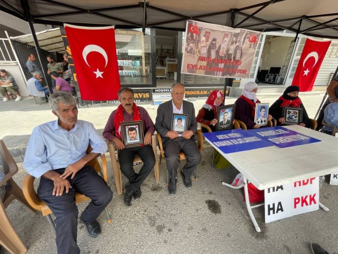 Muş’ta Evlat Nöbeti Tutan Ailelerin Sayısı 38’e Yükseldi